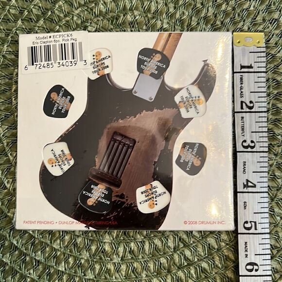 NWT Eric Clapton 2008 pic collection still sealed - Picture 3 of 5